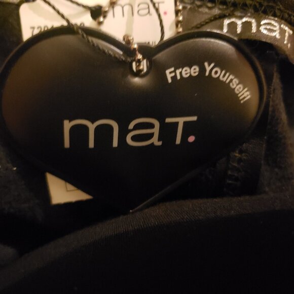 Mat Vest - NWT - Picture 10 of 15